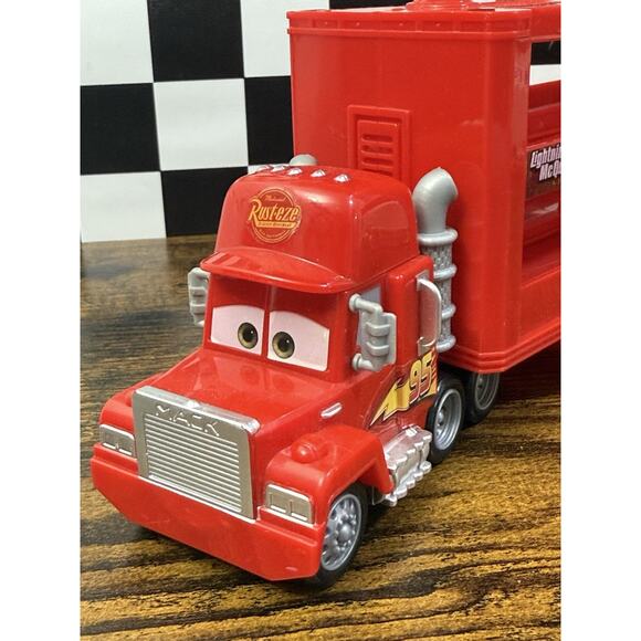 Disney Pixar Cars Mack Hauler Truck Storage Case For Mini Racers Plus 5 Mini Car - Picture 4 of 15